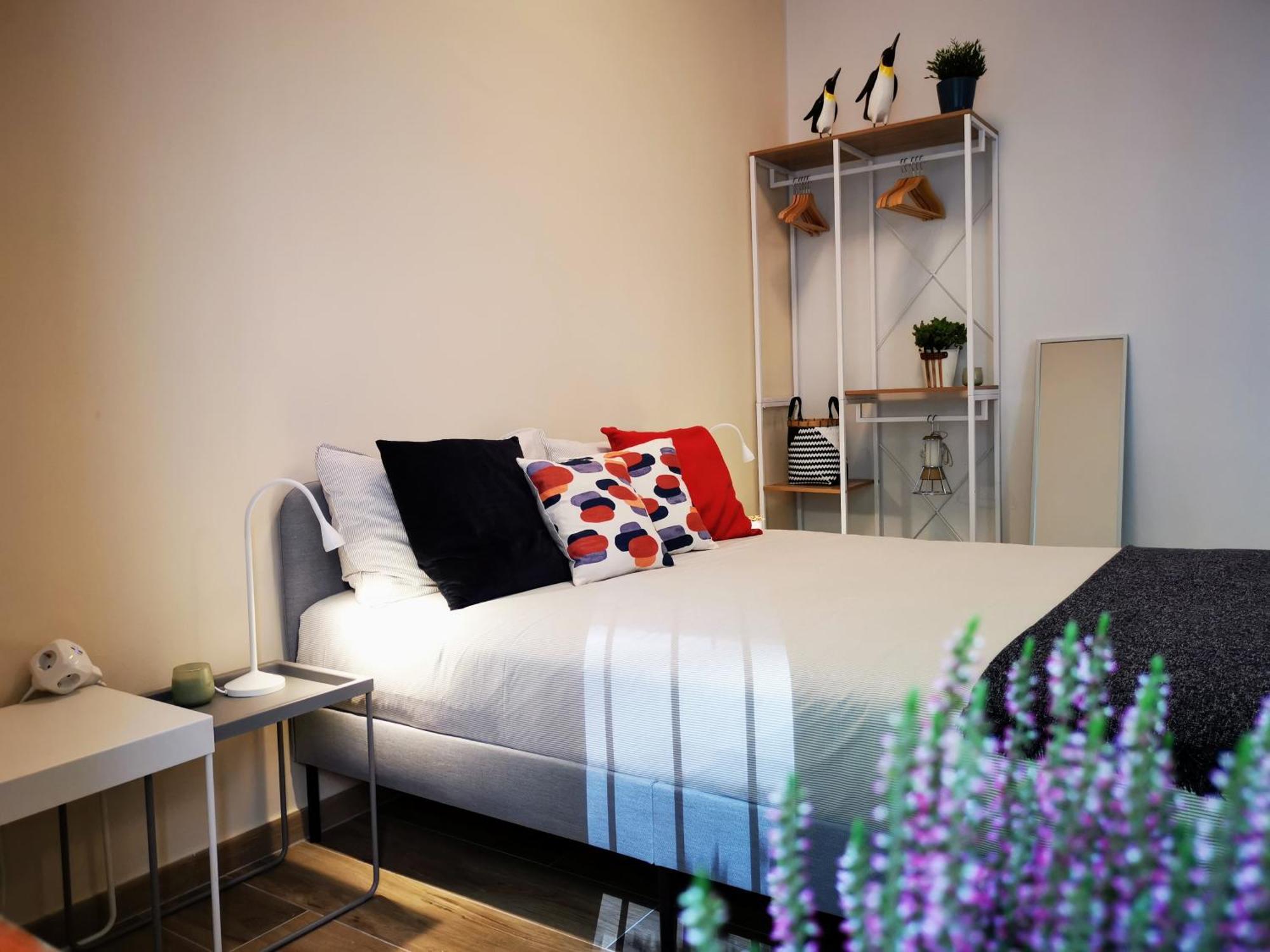 Spacious Apartment 50 Meters From The Metro Mediolan Pokój zdjęcie