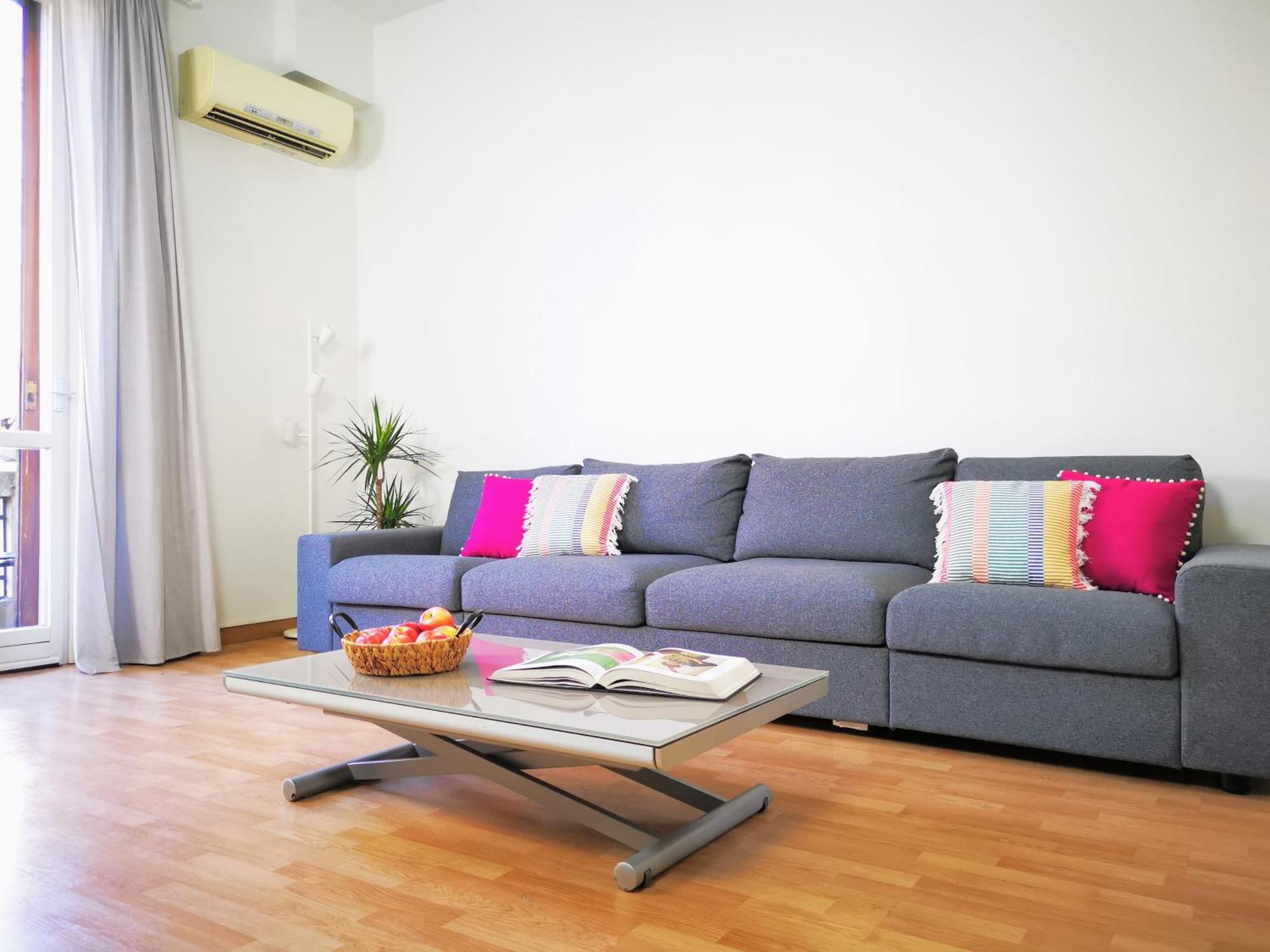 Spacious Apartment 50 Meters From The Metro Mediolan Zewnętrze zdjęcie