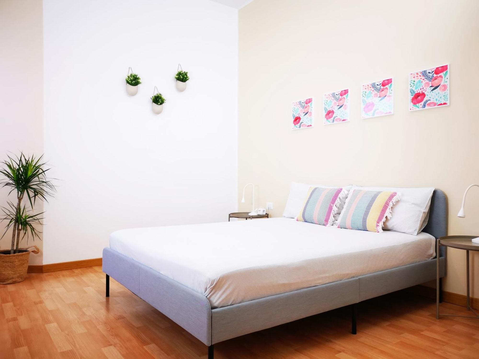 Spacious Apartment 50 Meters From The Metro Mediolan Zewnętrze zdjęcie